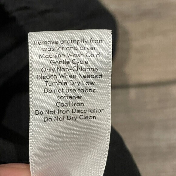 Athleta Mesh Racer Run Short 4" Womens XS Black Zip Pocket Elastic Waist Logo - Picture 6 of 8